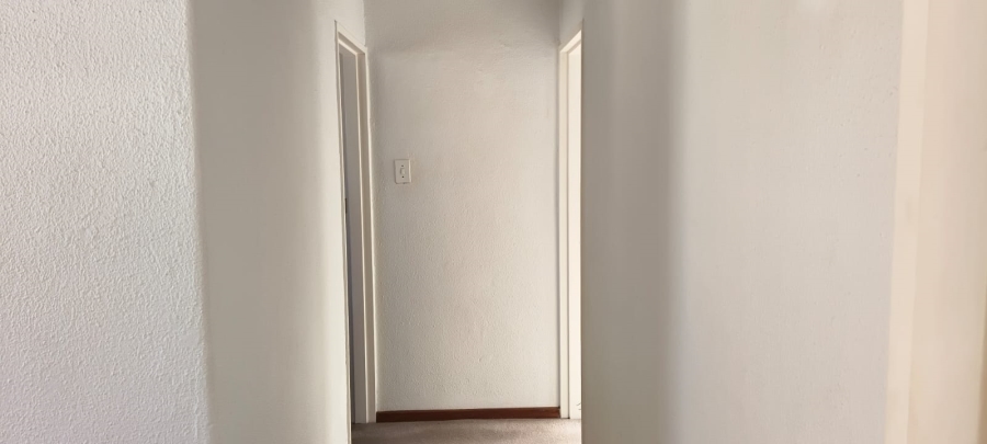 To Let 1 Bedroom Property for Rent in Strand South Western Cape
